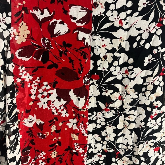 NWT Calvin Klein Women’s Black and Red Floral Dress - Picture 4 of 6